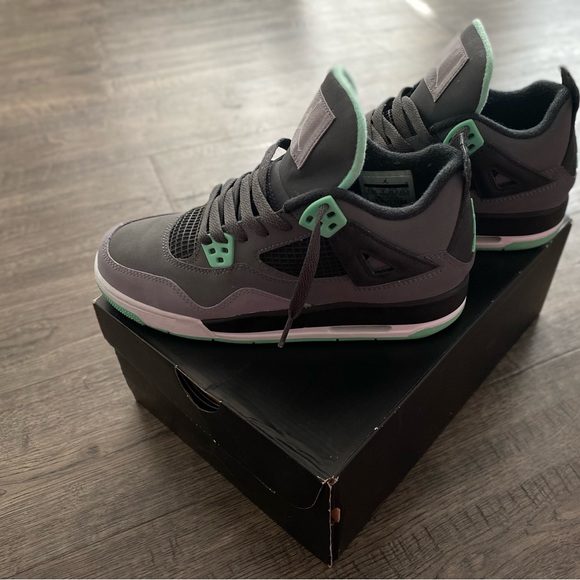 Jordan Retro 4 gray/green (green glow) - Picture 5 of 6